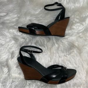 UGG Isadora Wedge Heel Sandals-Black sz 9